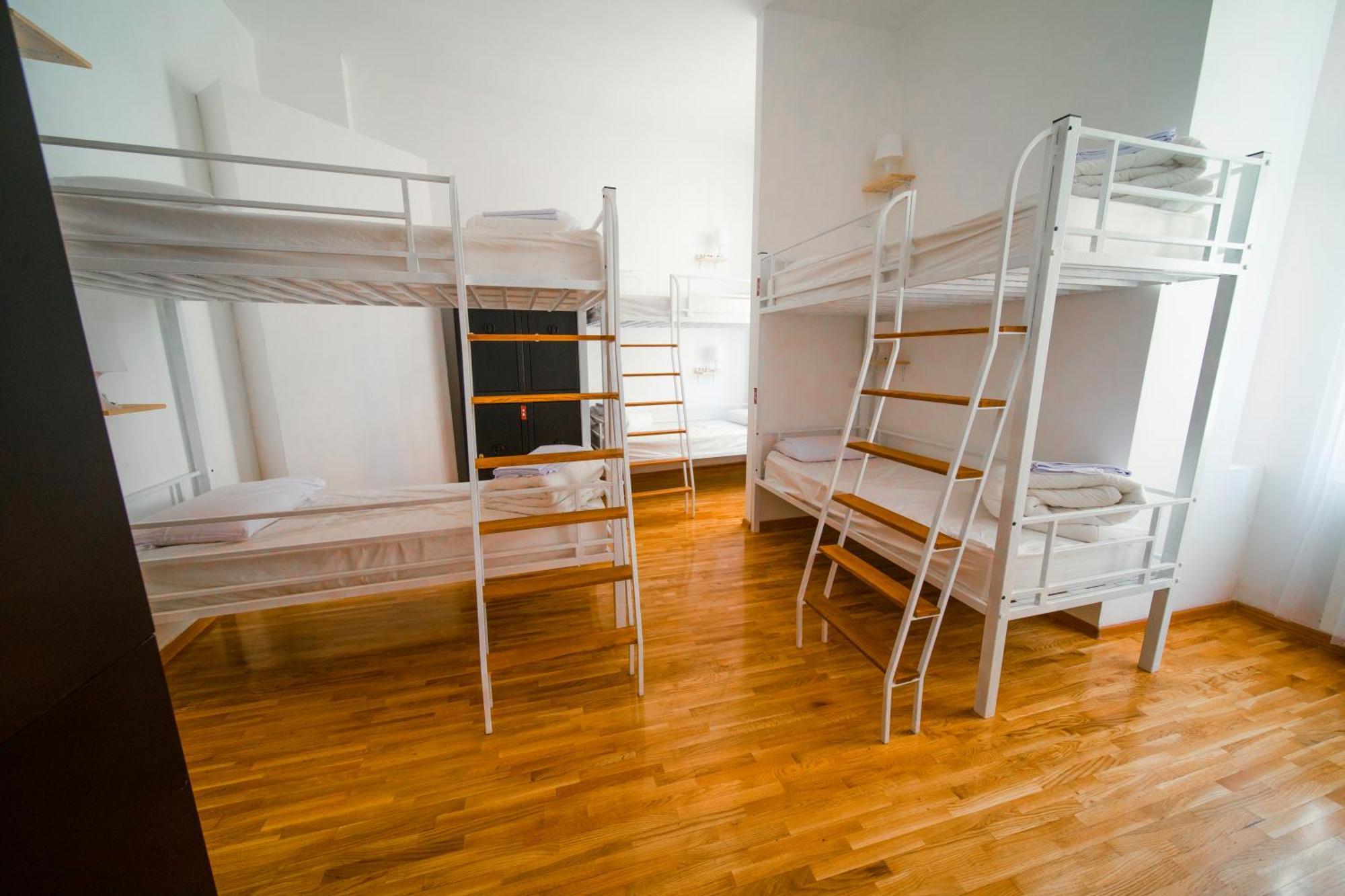 New Generation Hostel Prague Center エクステリア 写真